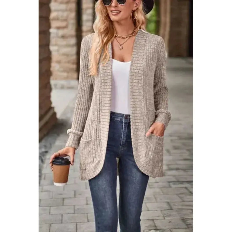 Eliana | Chunky ribbestrikket langermet cardigan med lommer